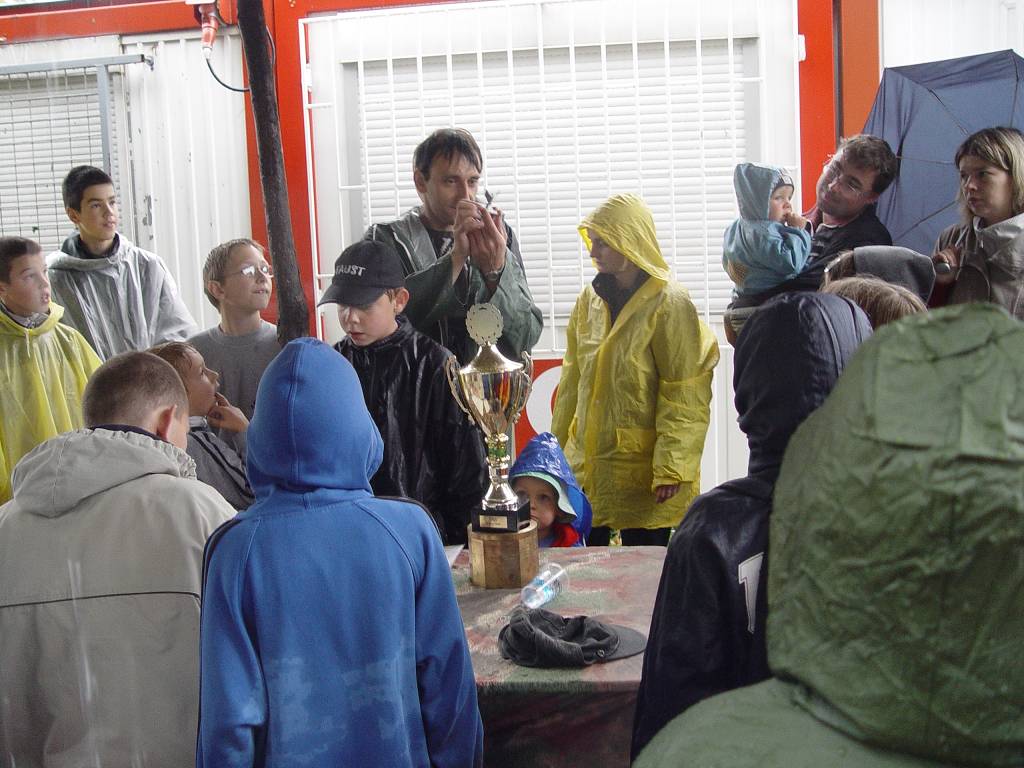 B�h strm� do z�meck�ho vrchu 23.9.2004