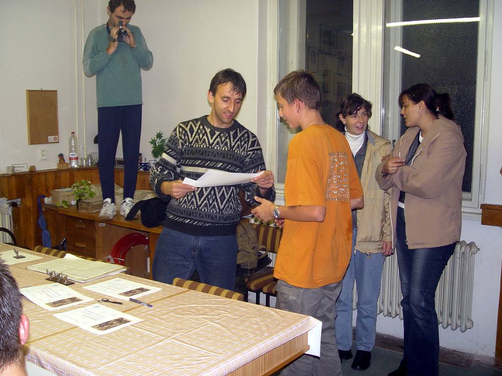 B�h strm� do z�meck�ho vrchu 23.9.2004