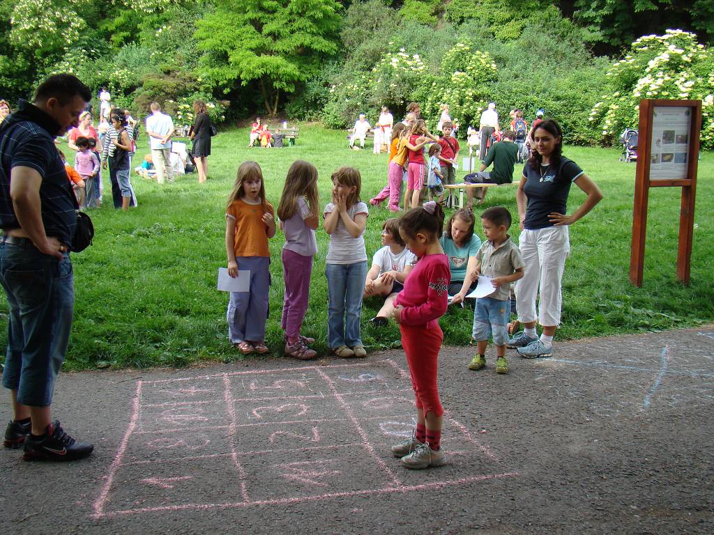 D�tsk� den Sokola Praha-Libe� v libe�.parku u stud�nky