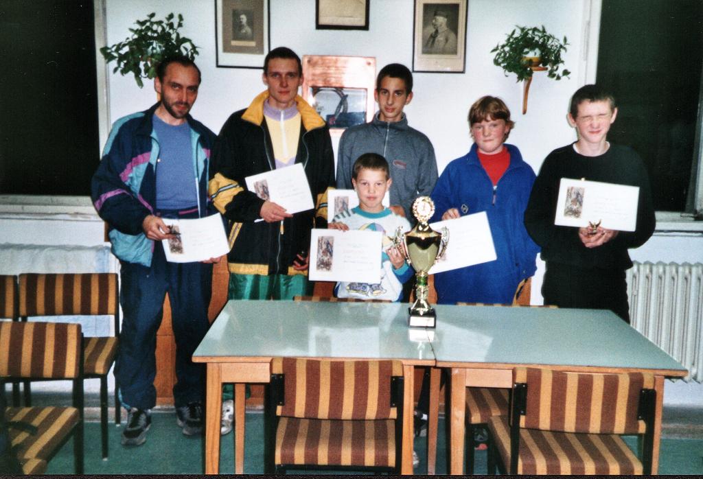 B�h strm� do z�meck�ho vrchu 10.10.2000 - 0.ro�n�k