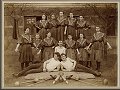 mu�i a prvn� cvi��c� �eny v r. 1898