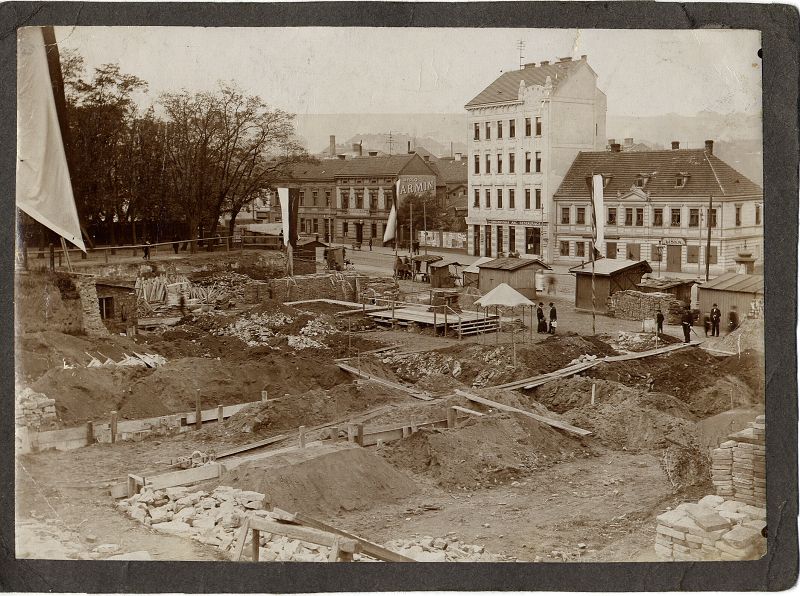 Archivn� fotografie sokolovny 1884(1909)-2006