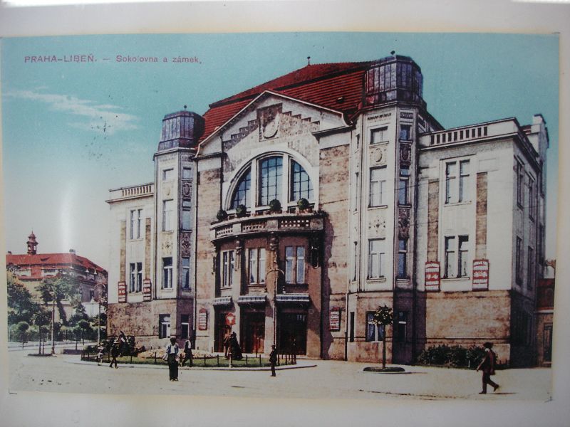 Archivn� fotografie sokolovny 1884(1909)-2006