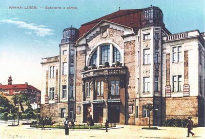 sokolovna4.jpg (38496 bytes)